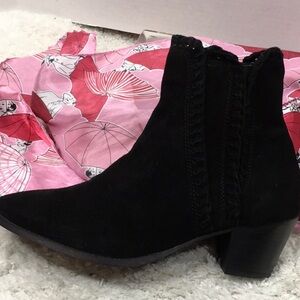 Coconuts by Matisse black suede booties